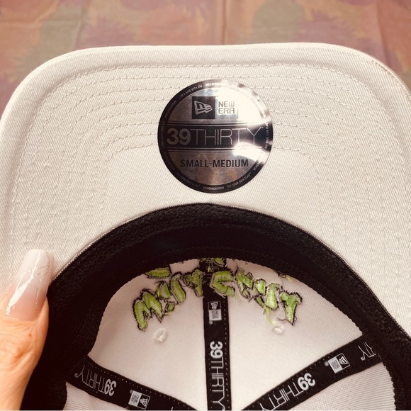 NEW New Era 39THIRTY Wild Child Customs Fitted Flexfit Cap Baseball Hat - Picture 8 of 11